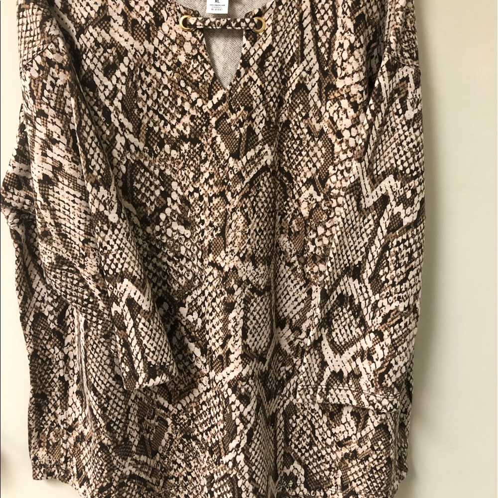 Pretty Animal Print Blouse